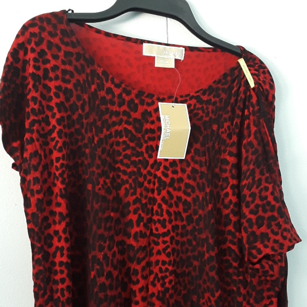 Michael Kors Top leopard print asimetric brand new gold detail on one shoulder